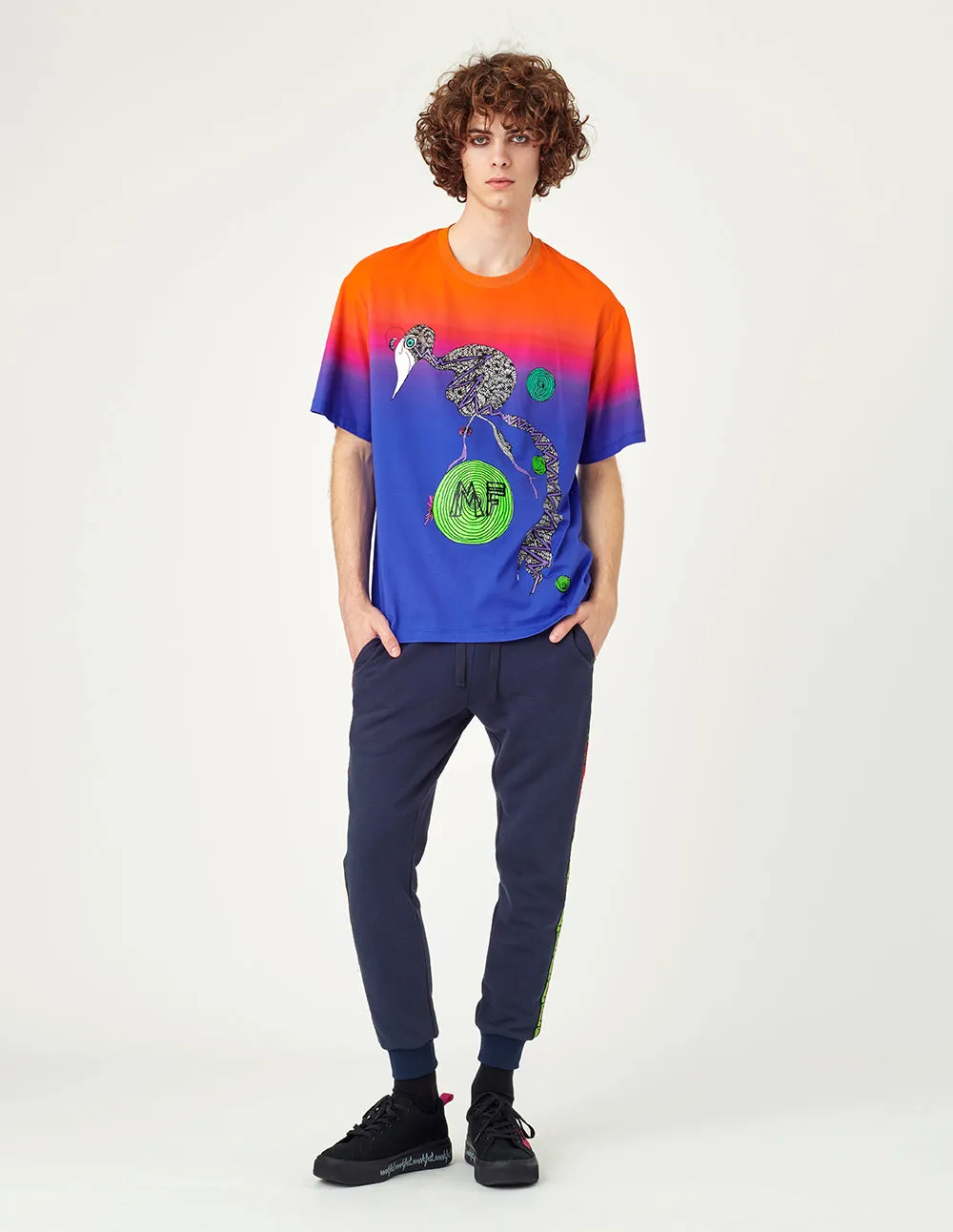 Graffiti prints simple round neck