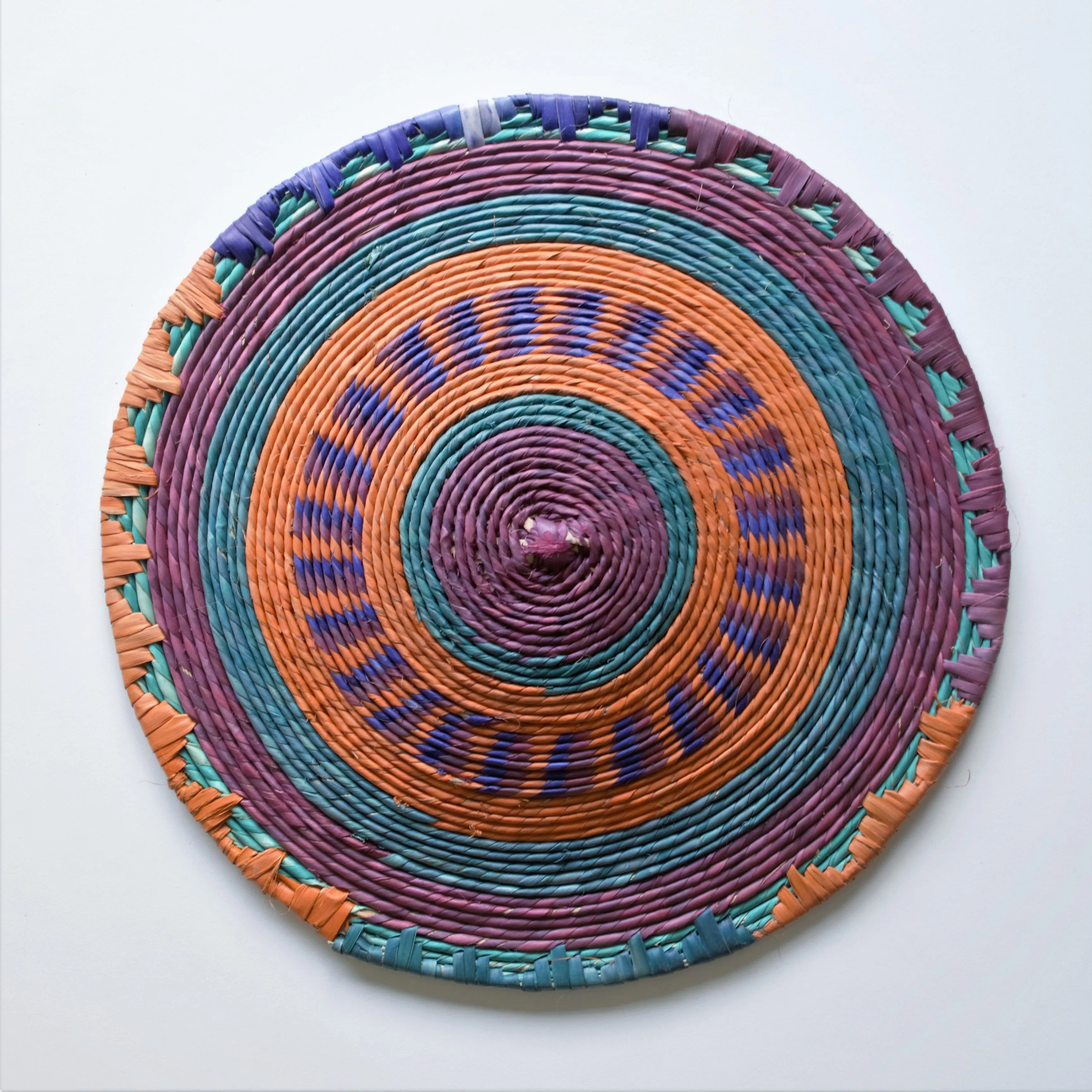 Kitchen decor African plate, Sudanese wall basket