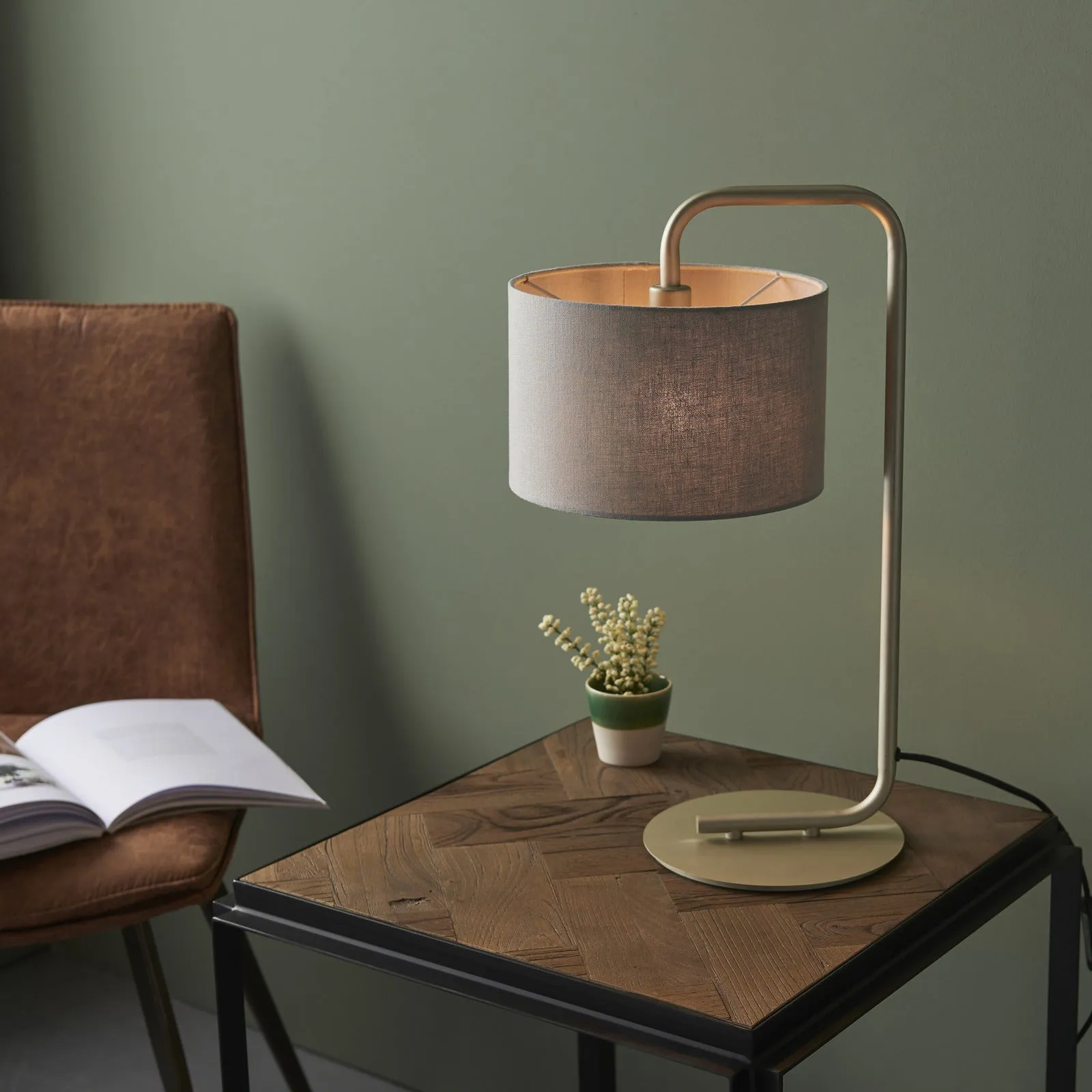 Lasnar Table