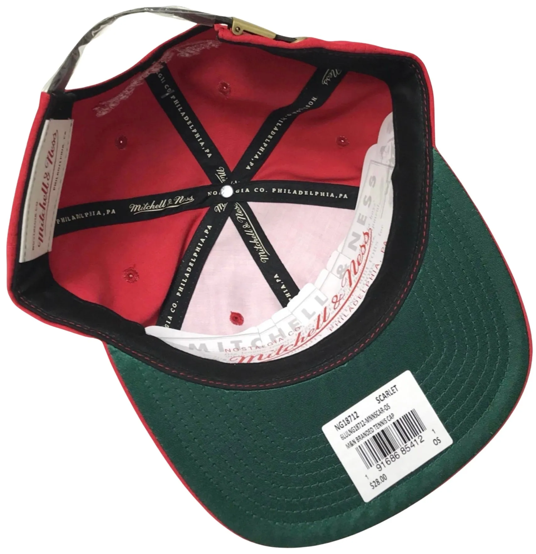 *Mitchell & Ness* leather strapback hat (Red)