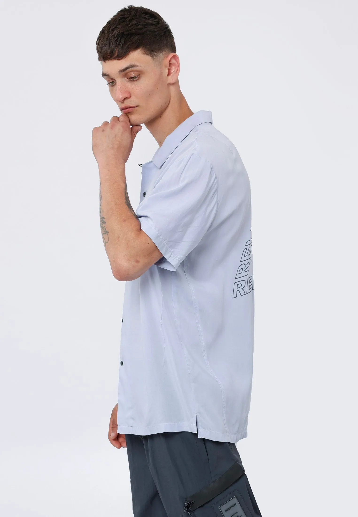 PYRAMID SHIRT PALE BLUE